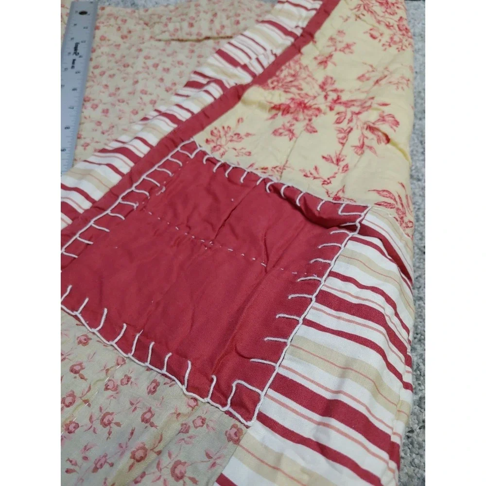 90s Single Cottagecore Barn Red Pillow Sham Standard Quilted Floral Red Cream